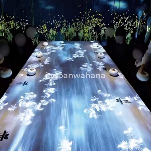 Holographic Restaurant